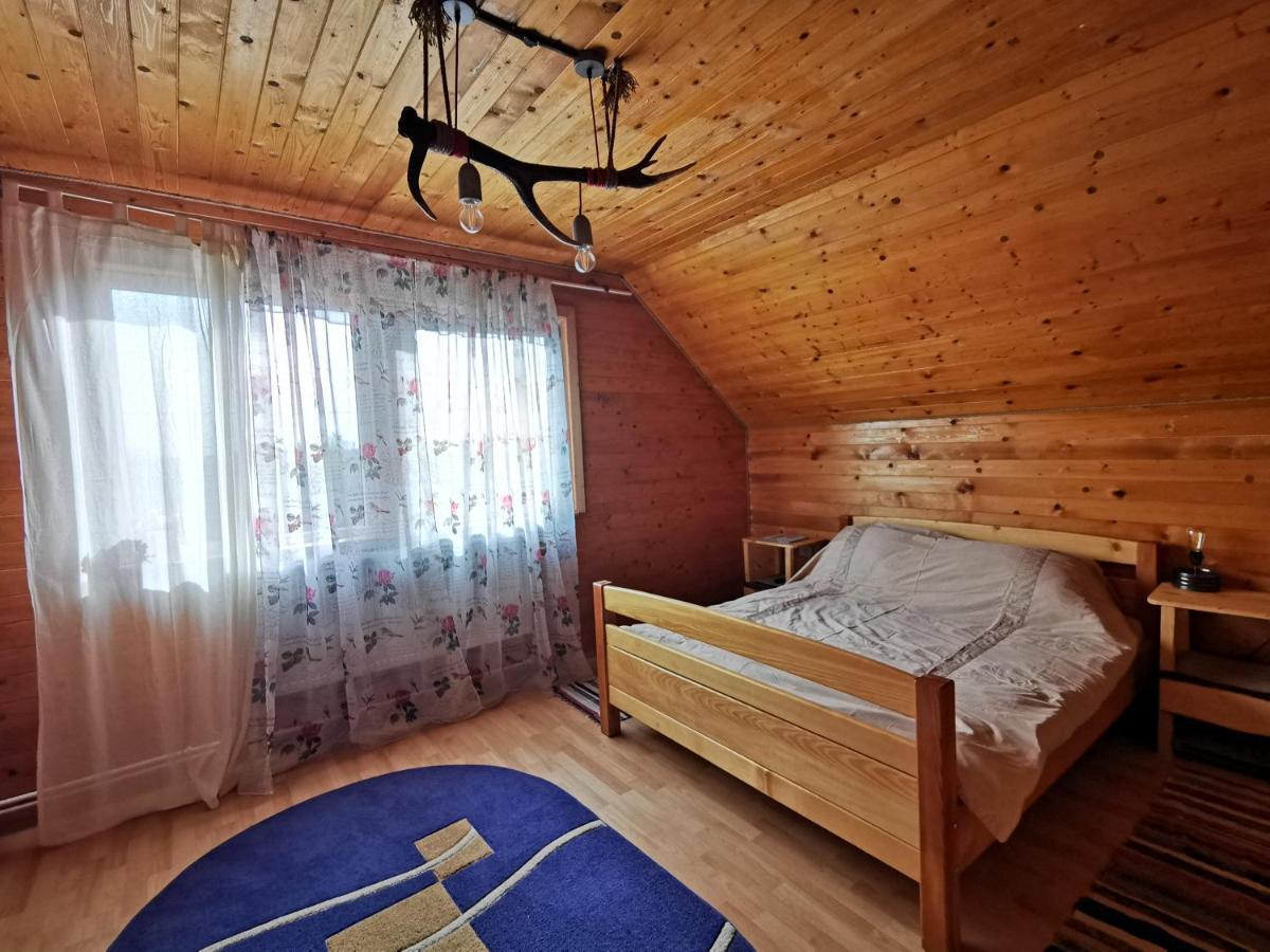 Jugul Taranului Agropensiune Polovragi, Gorj Villa Luaran gambar