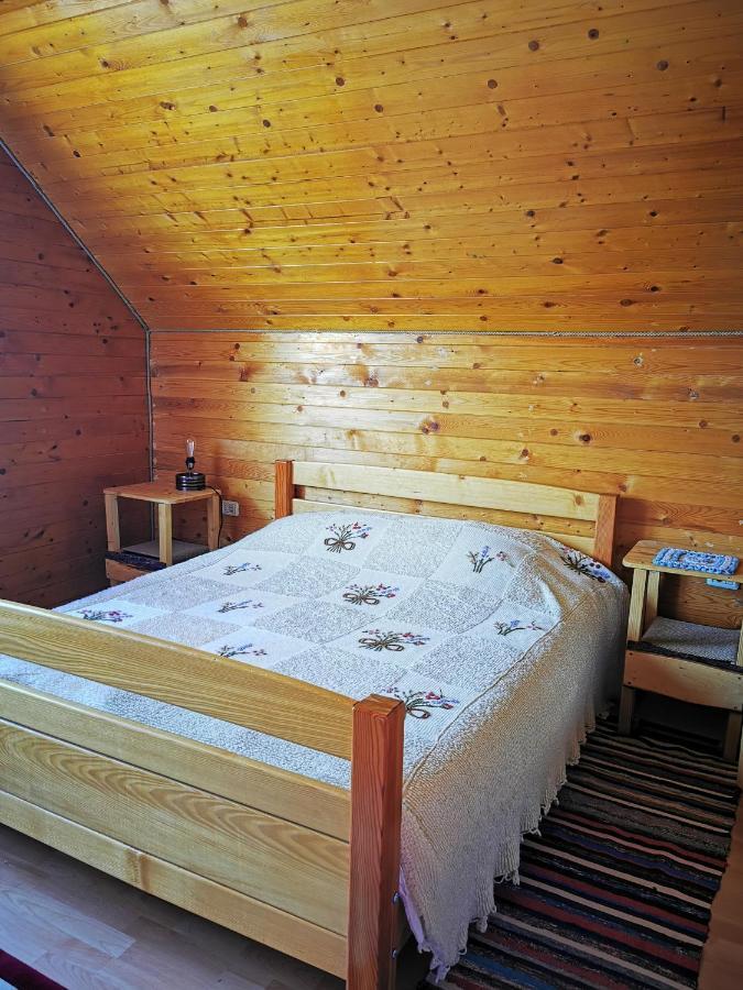 Jugul Taranului Agropensiune Polovragi, Gorj Villa Luaran gambar