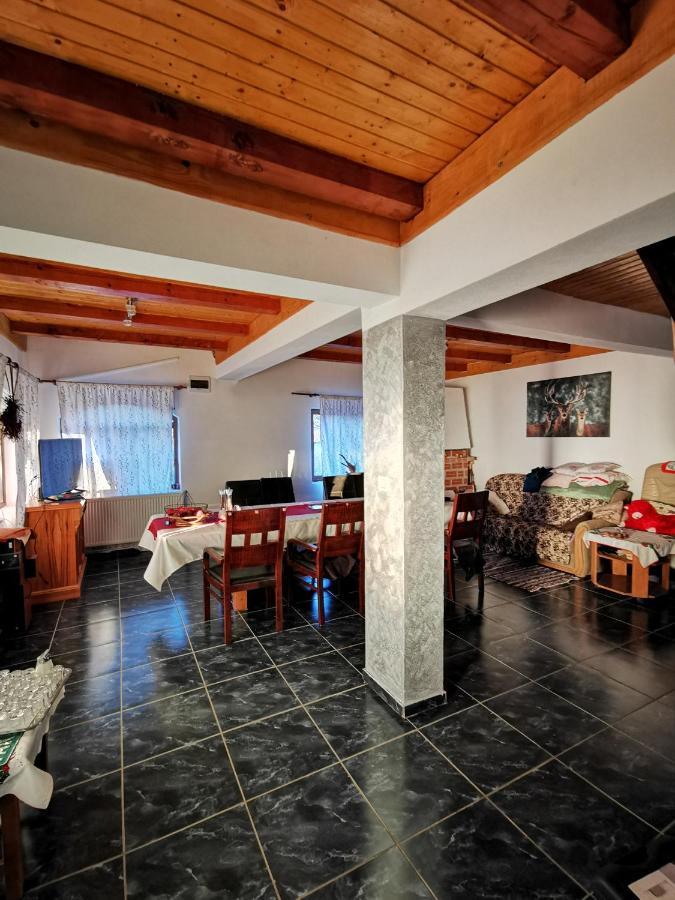 Jugul Taranului Agropensiune Polovragi, Gorj Villa Luaran gambar